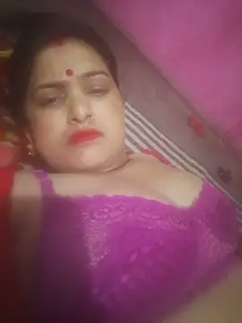 Snapshot of Your-shreya143 chatting on June 26, 10:15 pm Your-shreya143 online show from June 26, 10:15 pm