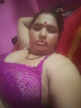 Snapshot of Your-shreya143 chatting on July 7, 10:24 pm Your-shreya143 online show from July 7, 10:24 pm