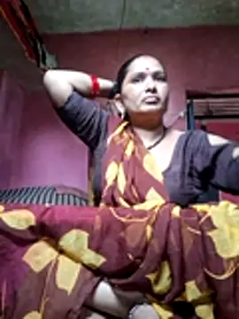 Snapshot of Your-shreya143 chatting on July 12, 5:08 am Your-shreya143 online show from July 12, 5:08 am