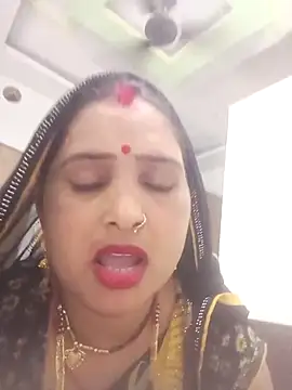 Your-shreya143 online show from February 14, 7:19 am