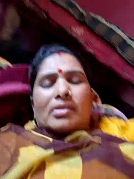 Your-shreya143 online show from May 21, 6:11 am