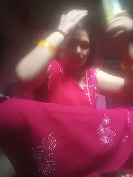 Snapshot of Your-shreya143 chatting on July 21, 5:53 am Your-shreya143 online show from July 21, 5:53 am