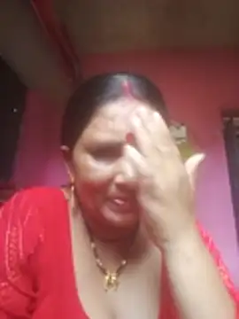 Snapshot of Your-shreya143 chatting on July 18, 9:51 am Your-shreya143 online show from July 18, 9:51 am