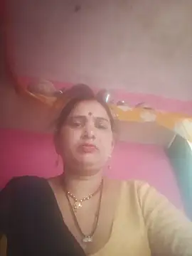 Snapshot of Your-shreya143 chatting on June 12, 12:58 pm Your-shreya143 online show from June 12, 12:58 pm