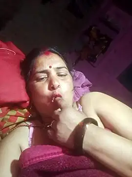 Your-shreya143 online show from March 3, 10:28 pm