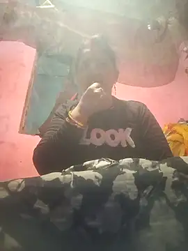 Your-shreya143 online show from February 6, 11:23 pm