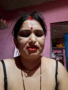 Your-shreya143 online show from May 13, 9:00 pm