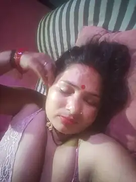 Snapshot of Your-shreya143 chatting on July 18, 10:29 pm Your-shreya143 online show from July 18, 10:29 pm