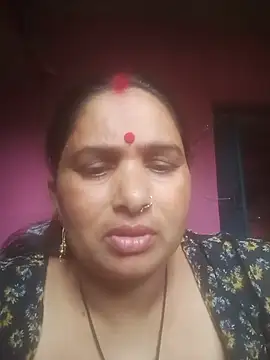 Snapshot of Your-shreya143 chatting on July 8, 10:27 am Your-shreya143 online show from July 8, 10:27 am