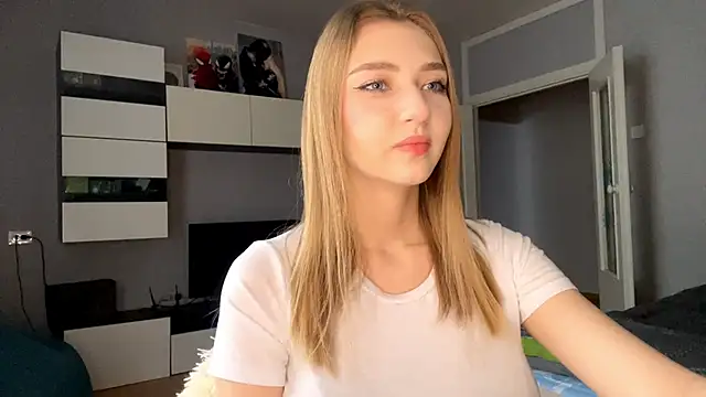 AveryBerkson online show from February 9, 3:37 am