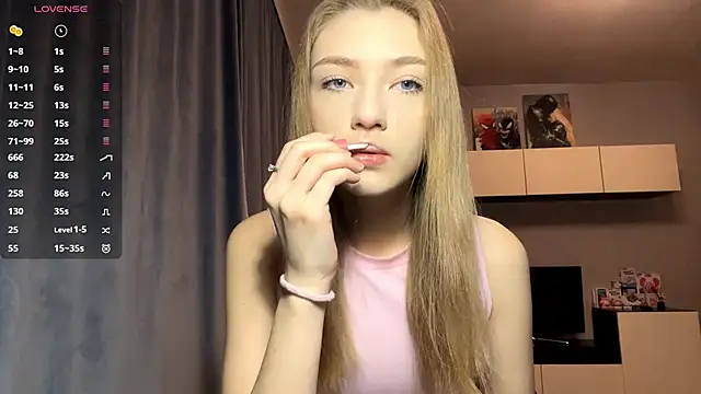 AveryBerkson online show from December 20, 3:09 am