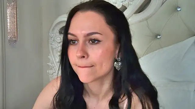 MonicaMercer online show from April 3, 6:53 am