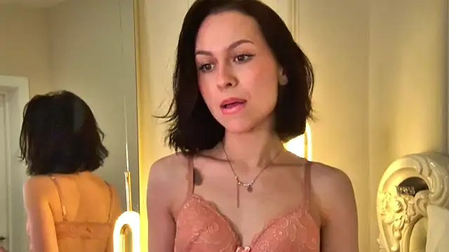 MonicaMercer online show from February 4, 6:52 am