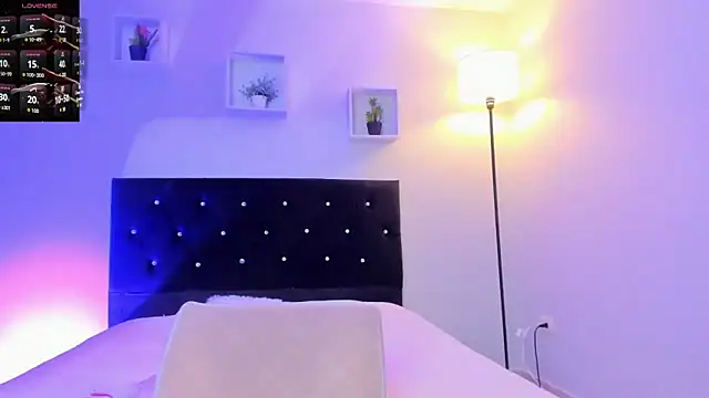 Victoria Rose  online show from April 15, 3:16 pm