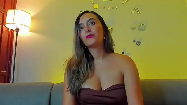 Snapshot of Victoria_Rose_ chatting on May 23, 8:08 pm Victoria Rose online show from May 23, 8:08 pm