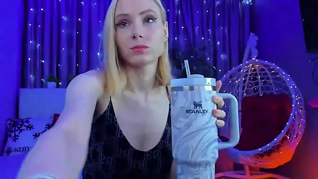 Gina Gina love online show from February 9, 1:14 am