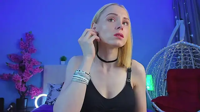 Gina Gina love online show from February 7, 1:02 am