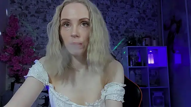 Gina Gina love online show from April 3, 1:01 am