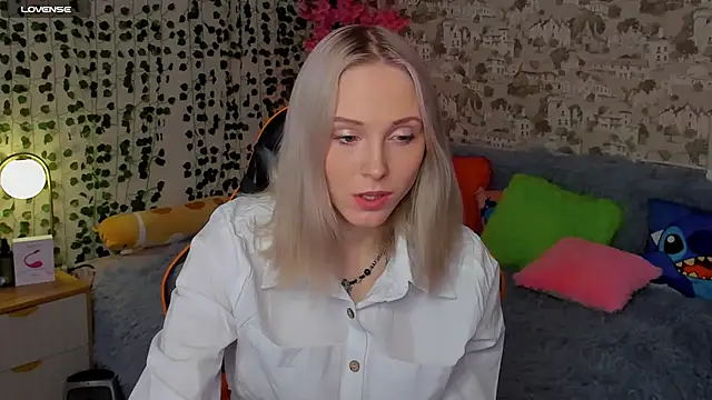 Gina Gina love online show from May 26, 1:04 am