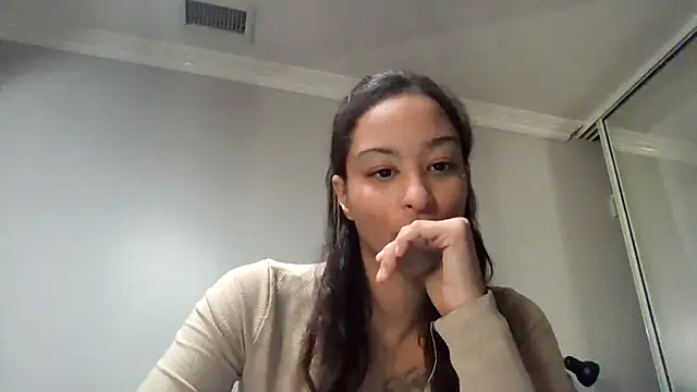 lokitabby5150 online show from December 5, 5:22 pm