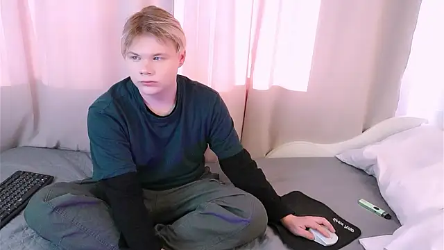 Brian Mils online show from February 19, 11:18 am