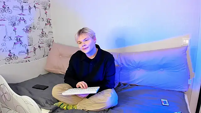 Brian Mils online show from December 5, 8:02 am