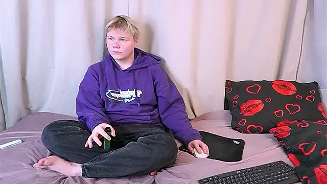 Brian Mils online show from February 25, 2:28 pm