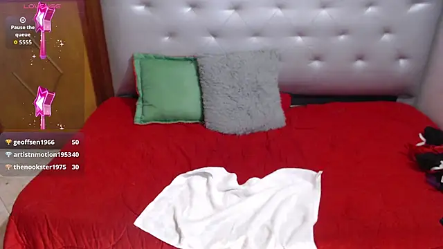 milan mayesty online show from March 7, 11:10 pm