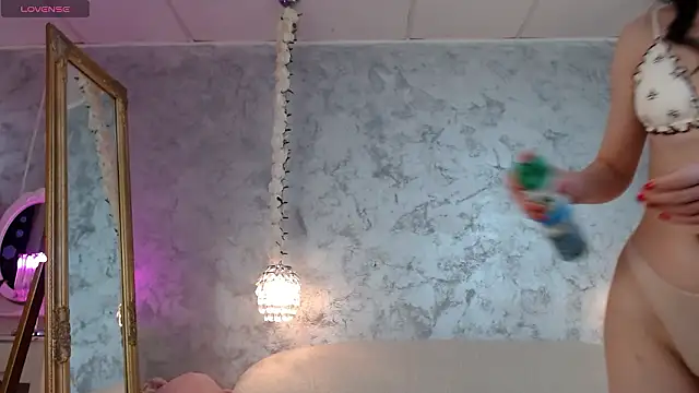 SilviaVanda online show from March 21, 8:04 am