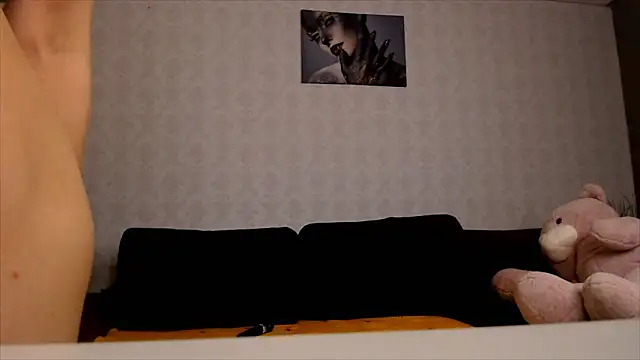 SilviaVanda online show from February 6, 7:15 am