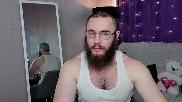 Snapshot of Ant_Power chatting on February 21, 10:06 am Ant Power online show from February 21, 10:06 am