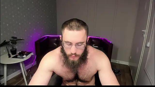 Snapshot of Ant_Power chatting on December 13, 8:59 pm Ant Power online show from December 13, 8:59 pm