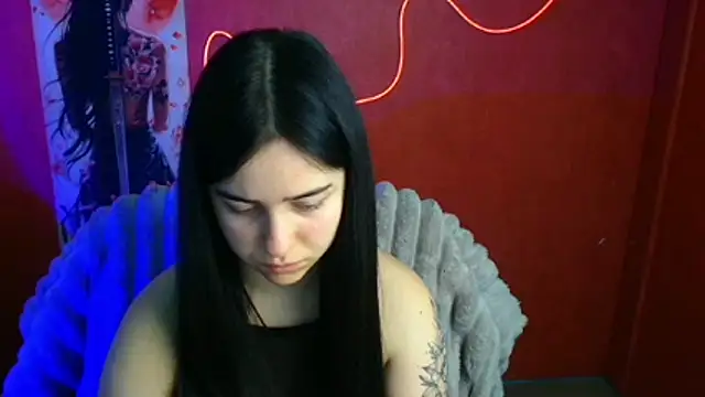 Lilu May online show from April 9, 11:38 am