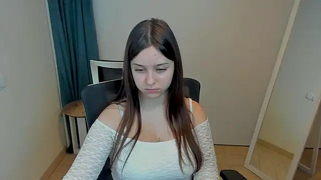 Lilu May online show from June 19, 12:33 pm
