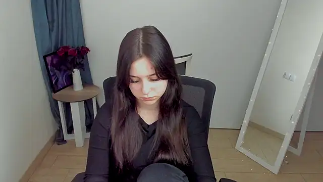 Lilu May online show from May 15, 12:36 pm