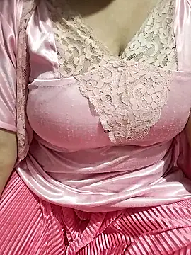 hottyrose69 online show from April 6, 3:46 pm