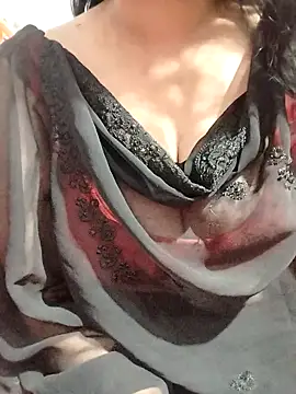 hottyrose69 online show from February 25, 3:45 pm