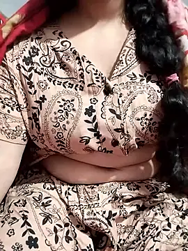 hottyrose69 online show from March 2, 4:13 am