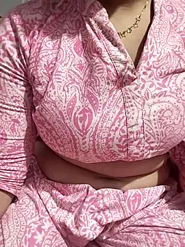 hottyrose69 online show from March 18, 3:42 am