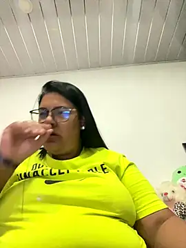 Carameloswing1 online show from December 14, 11:43 pm