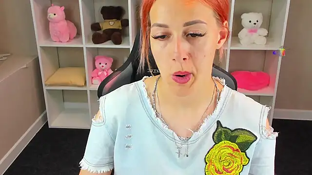 Snapshot of Linda_Jonys chatting on June 21, 8:20 am Linda Jonys online show from June 21, 8:20 am