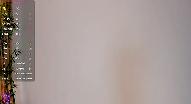 TiffanyHoustton online show from April 10, 12:23 pm