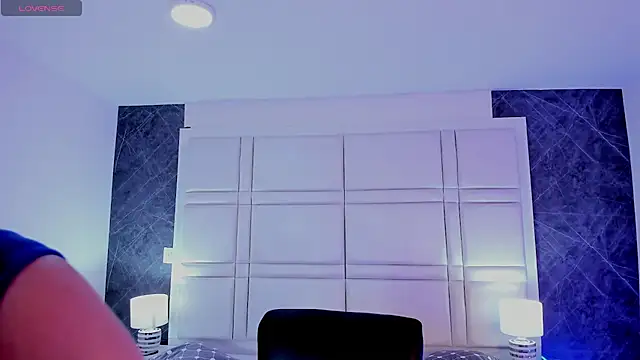 TiffanyHoustton online show from March 11, 12:32 pm