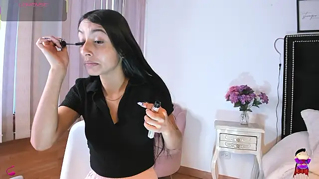 lya  brown online show from January 14, 12:42 pm