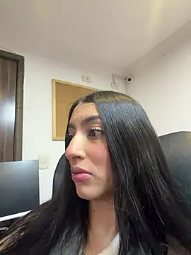 Snapshot of lya__brown chatting on June 26, 10:21 am lya brown online show from June 26, 10:21 am