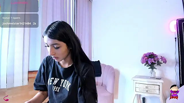 lya  brown online show from January 15, 12:30 pm