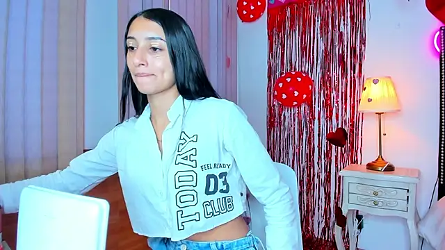 lya  brown online show from February 16, 12:15 pm