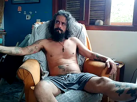 ooproprio online show from May 8, 2:21 pm