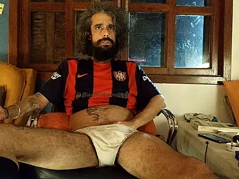 ooproprio online show from May 15, 9:24 pm