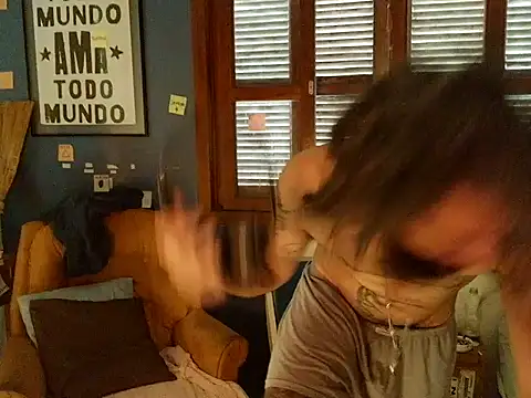 ooproprio online show from April 28, 12:20 pm